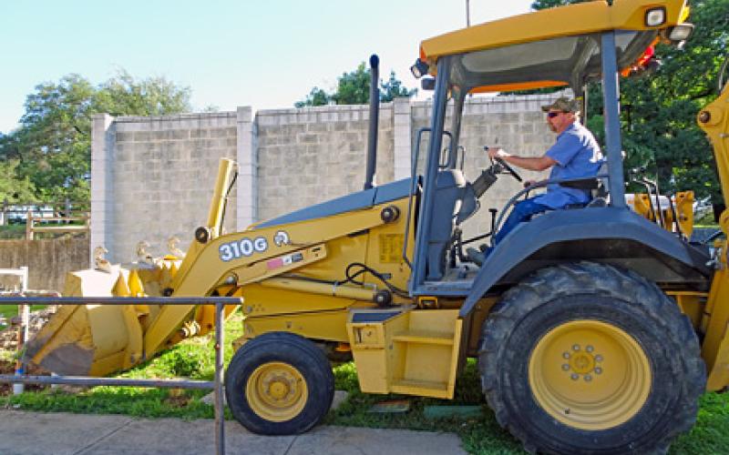 Dig UT Austin - picture of excavator bucket